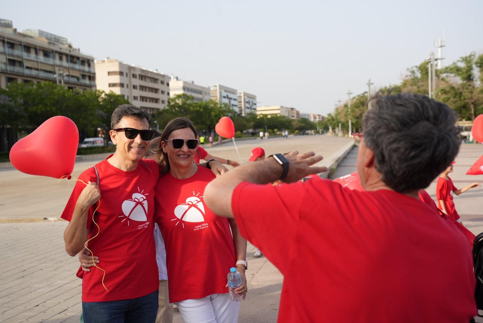 Córdoba se llena de color rojo en favor de la donación