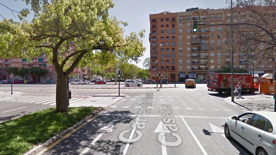 La calle donde ha ocurrido el accidente entre un coche y un patinete en València.