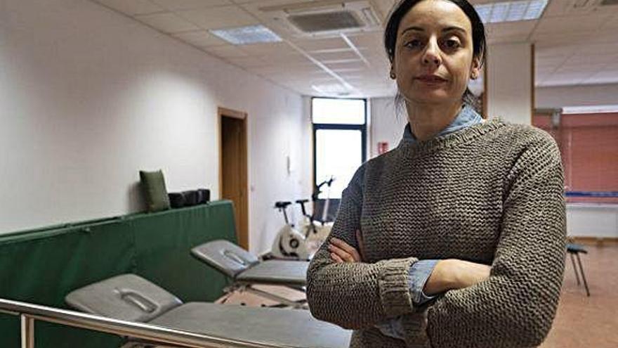 Sara Pérez Sanz en el gimnasio de la Asociación Zamorana de Esclerosis Múltiple (AZADEM).