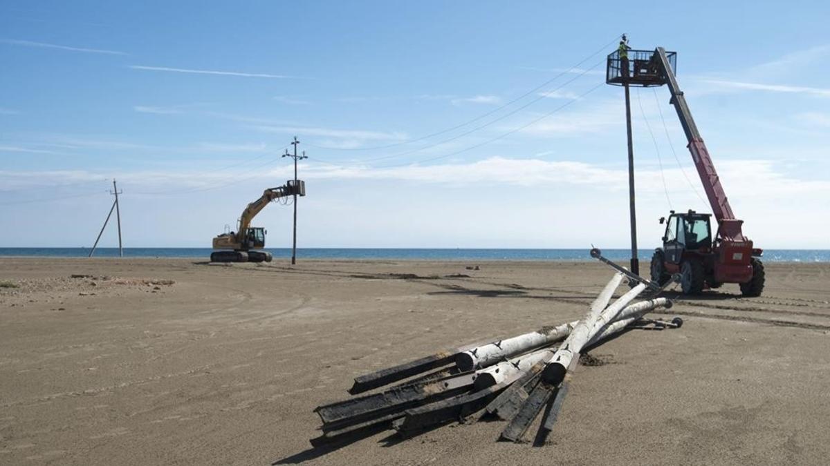 Desmantelamiento de la línea eléctrica aérea de la barra del Trabucador.