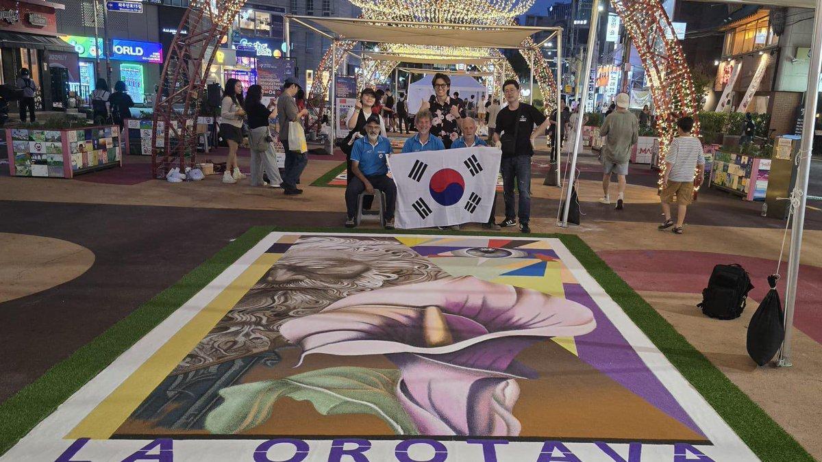 Alfombristas de Tenerife llevan el arte del Corpus a Corea