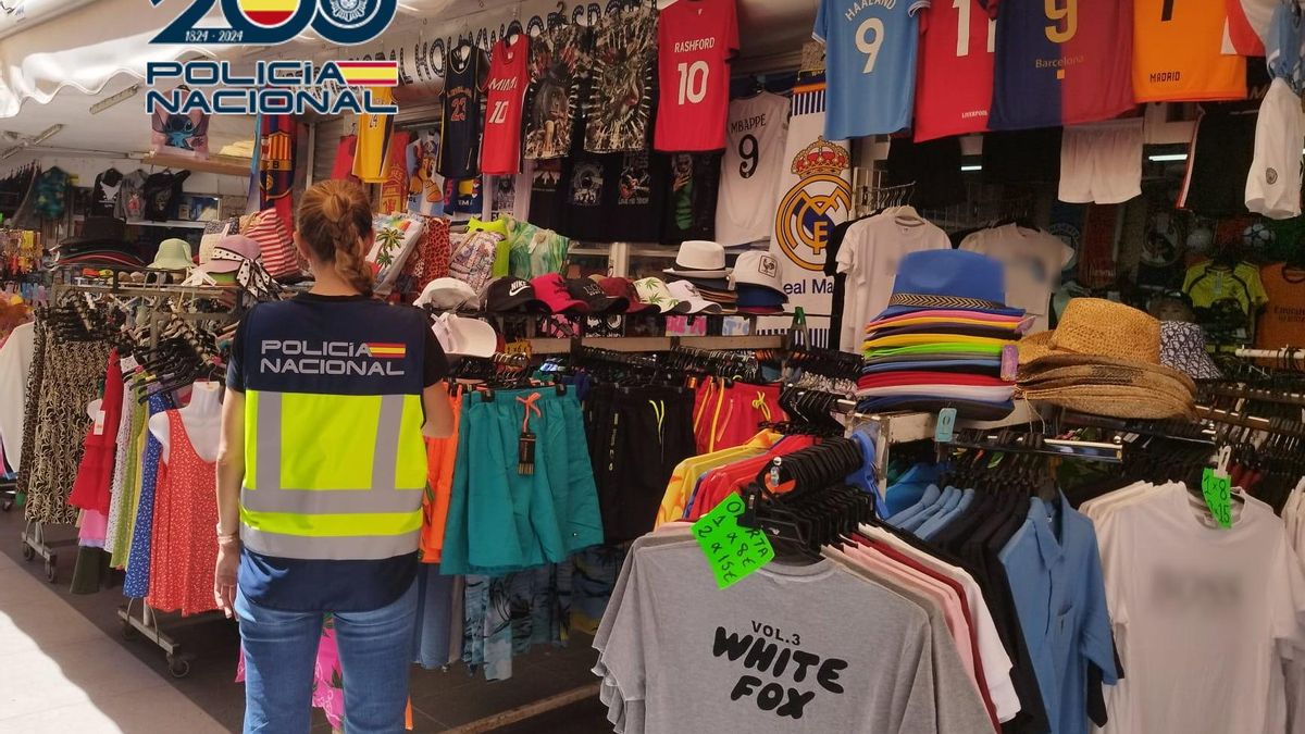 Intervenidos más de mil productos falsificados y detenido un hombre por comercializarlos en Benidorm
