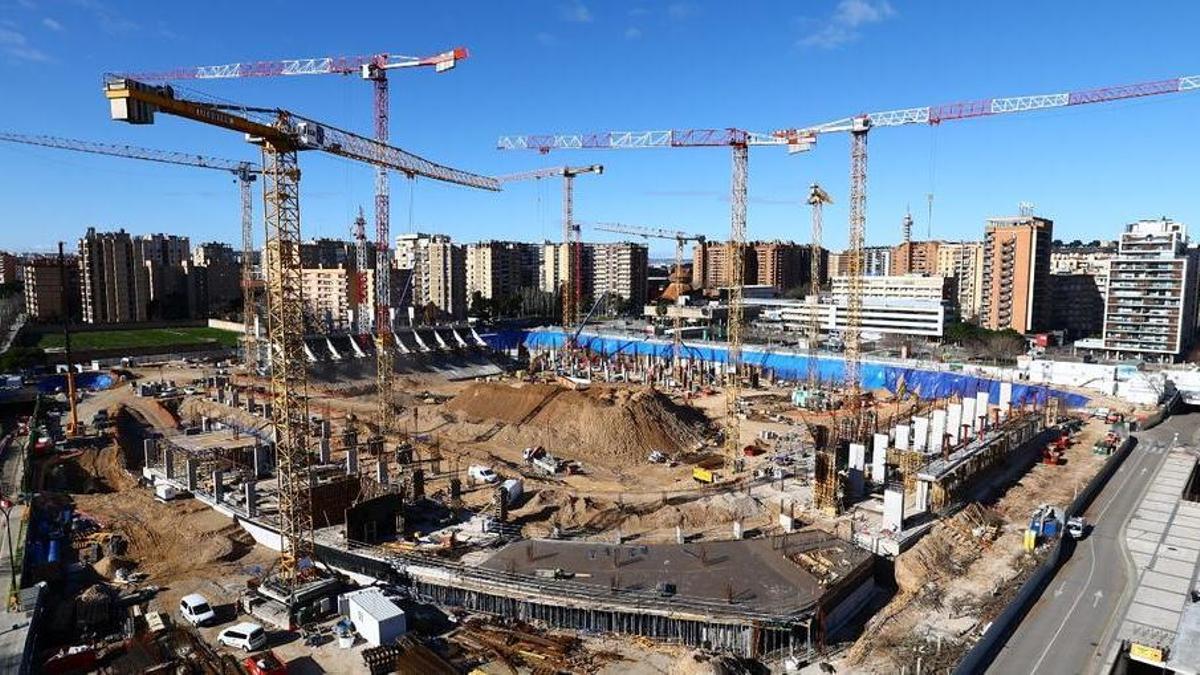 La Nueva Romareda y el Real Zaragoza sellan el contrato de alquiler del estadio.