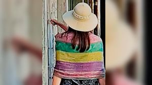 Emily, en una imagen aportada por ella misma para proteger su identidad y la de su familia.