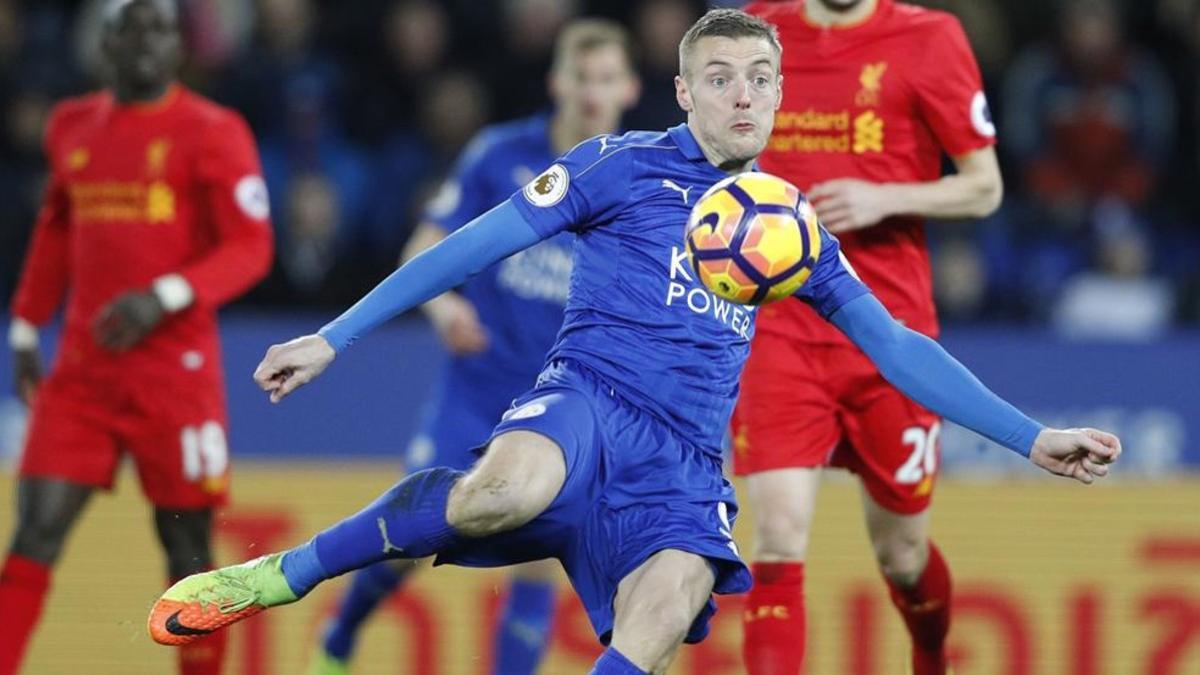 La permanencia de Vardy en el Leicester no está asegurada