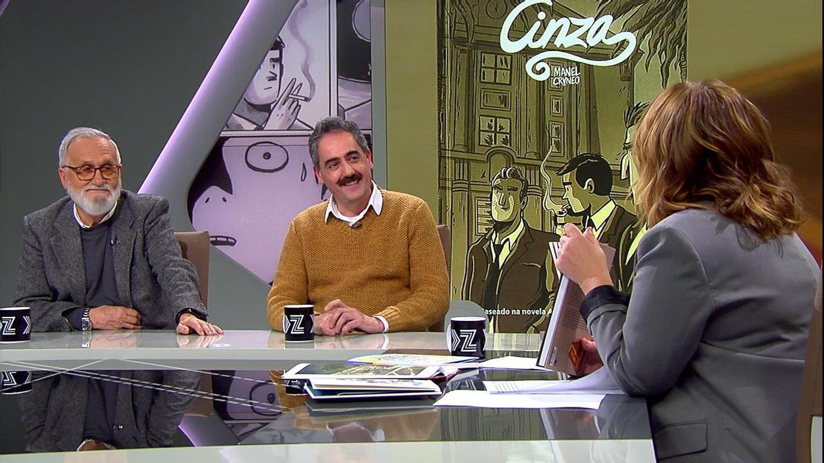 Manel Cráneo y Xavier Alcalá habalndo de 'Cinza' en la TVG