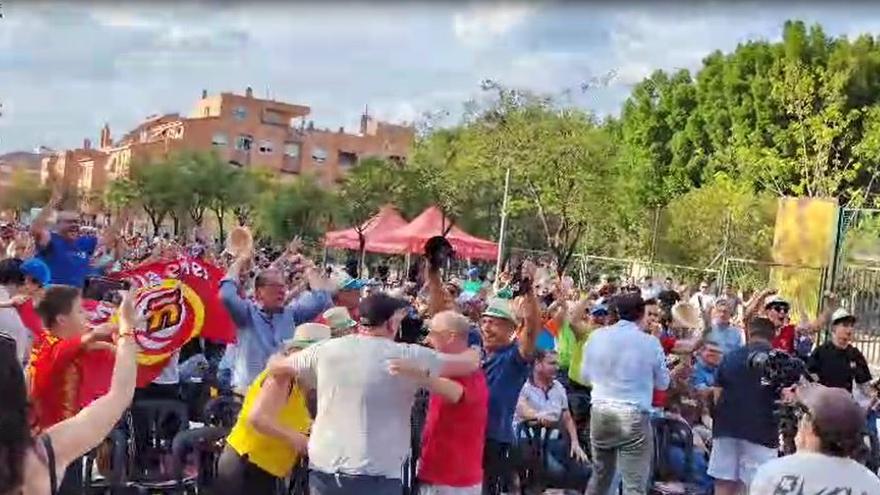 Los vecinos de Alcaraz siguieron el partido a través de una pantalla gigante