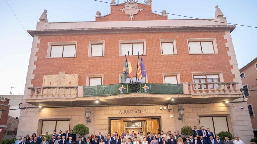 Las Obreras y Mayorales eclipsan Bétera en la presentación de las Fiestas de Agosto 2026