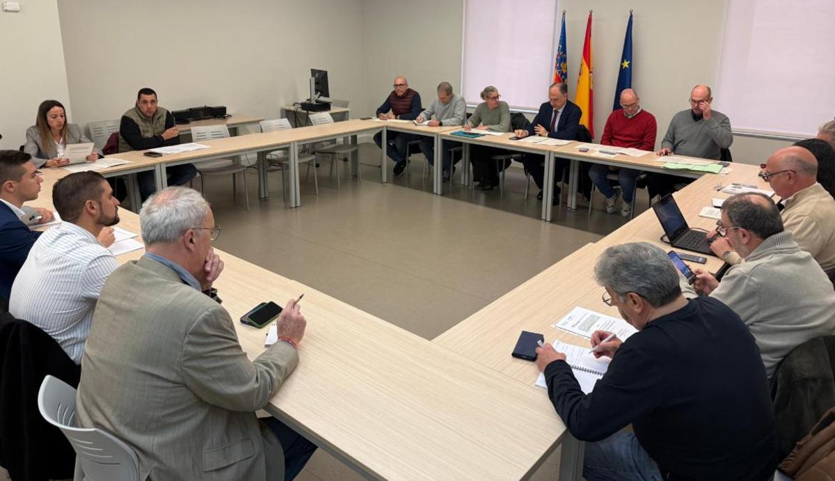 Comisión consultiva de festejos taurinos tradicionales presidida por el conseller Juan Carlos Valderrama.