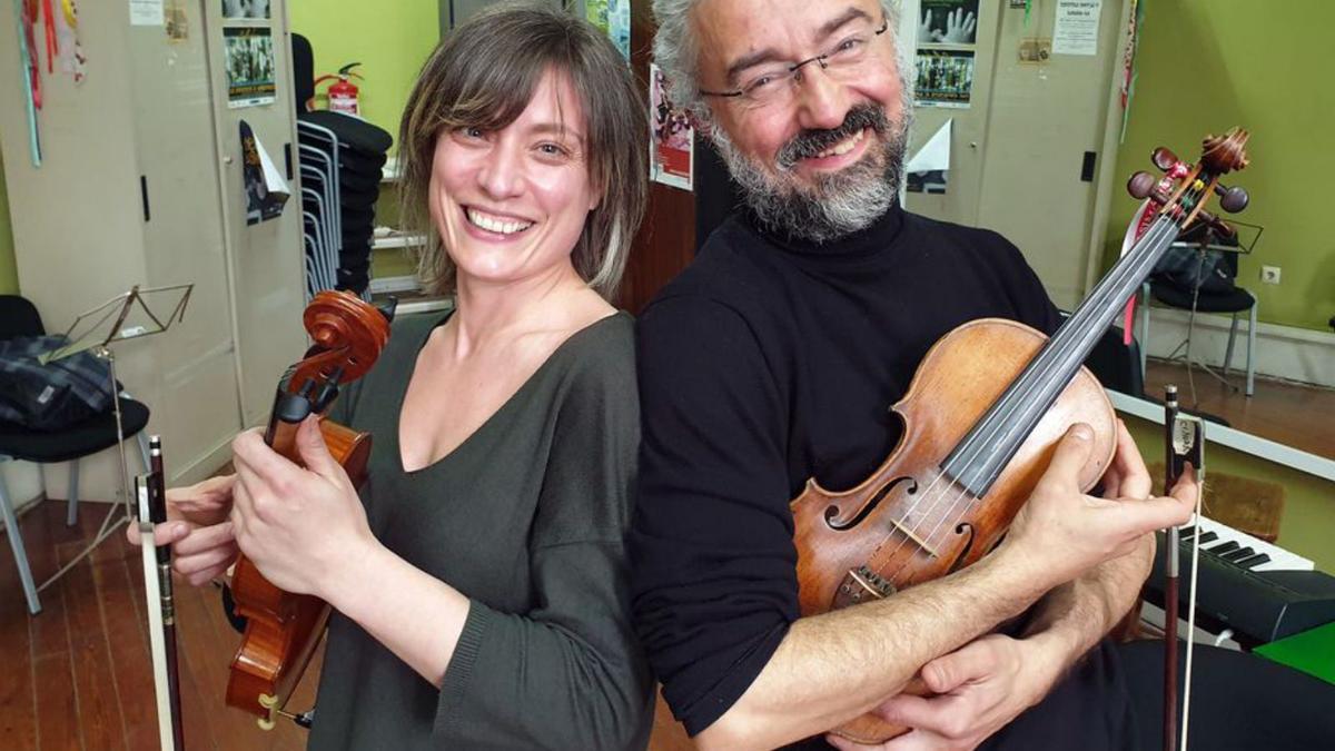 Begoña Riobó y Alfonso Franco, maestros de la sección de violín. 