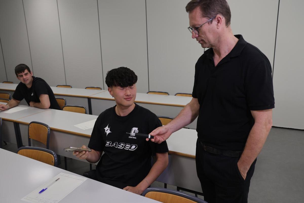 Prueba de detector de frecuencias para la PAU en la UPV