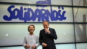 Tusk reafirma davant Von der Leyen el seu rebuig del pacte migratori