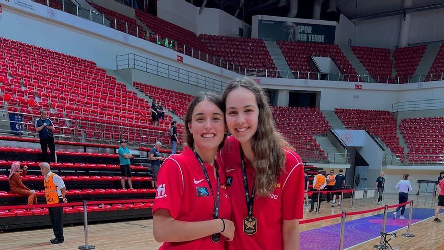 El bronce de Ariadna Termis y Marina Mata: otro éxito para la dupla aragonesa