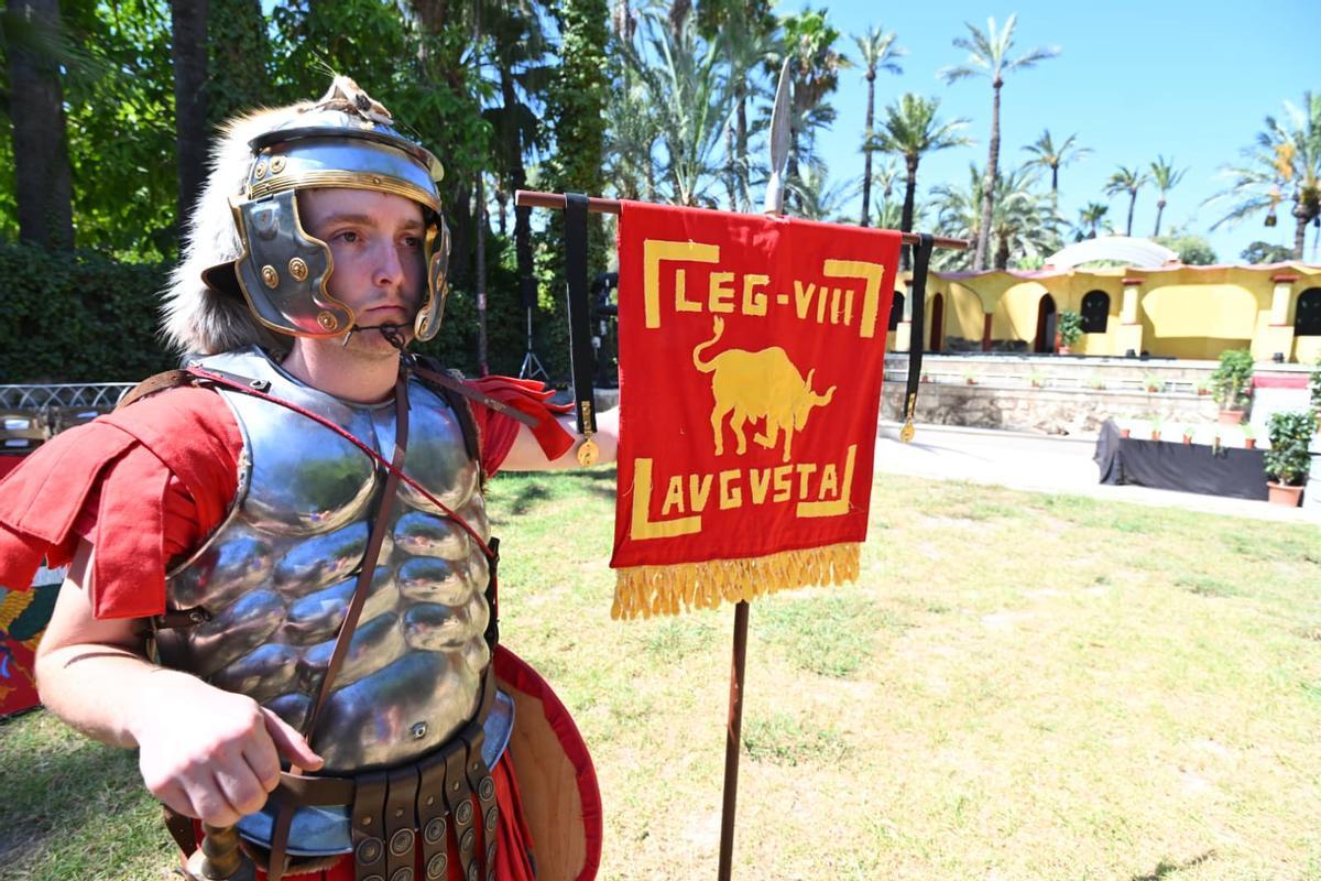 La apertura de la XVIII ÁGORA HELIKETANA de la Asociación de Pobladores de Elche, en imágenes
