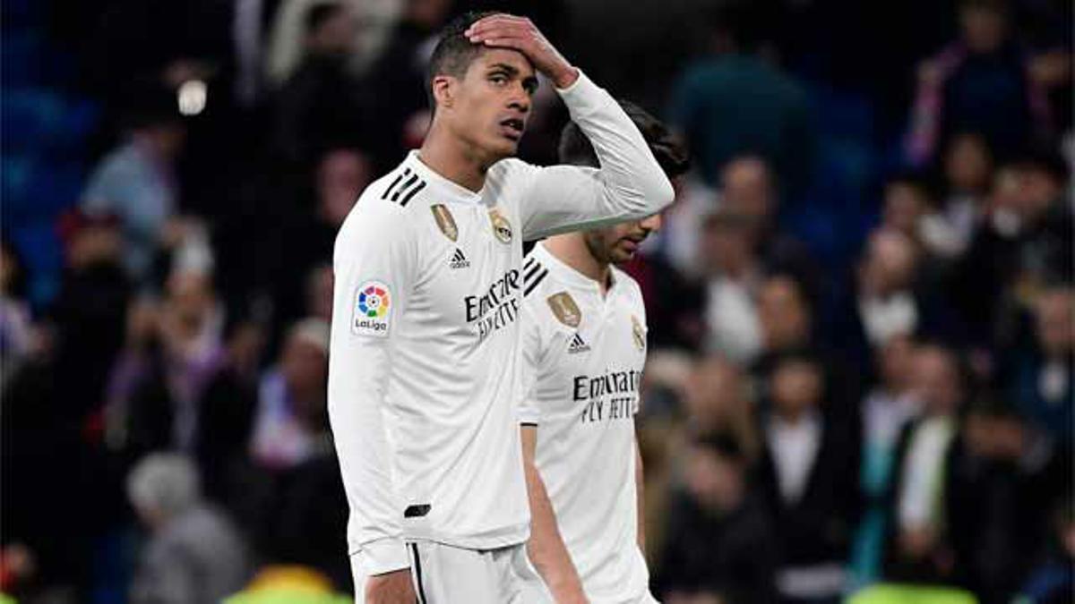 Tras ocho temporadas como blanco, ¿Varane podría cambiar de aires?