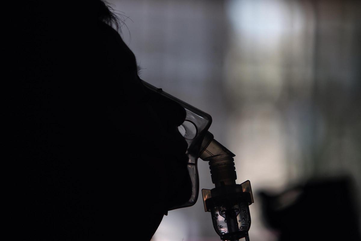 Un fármaco experimental podría beneficiar a algunos pacientes con una forma rara de ELA