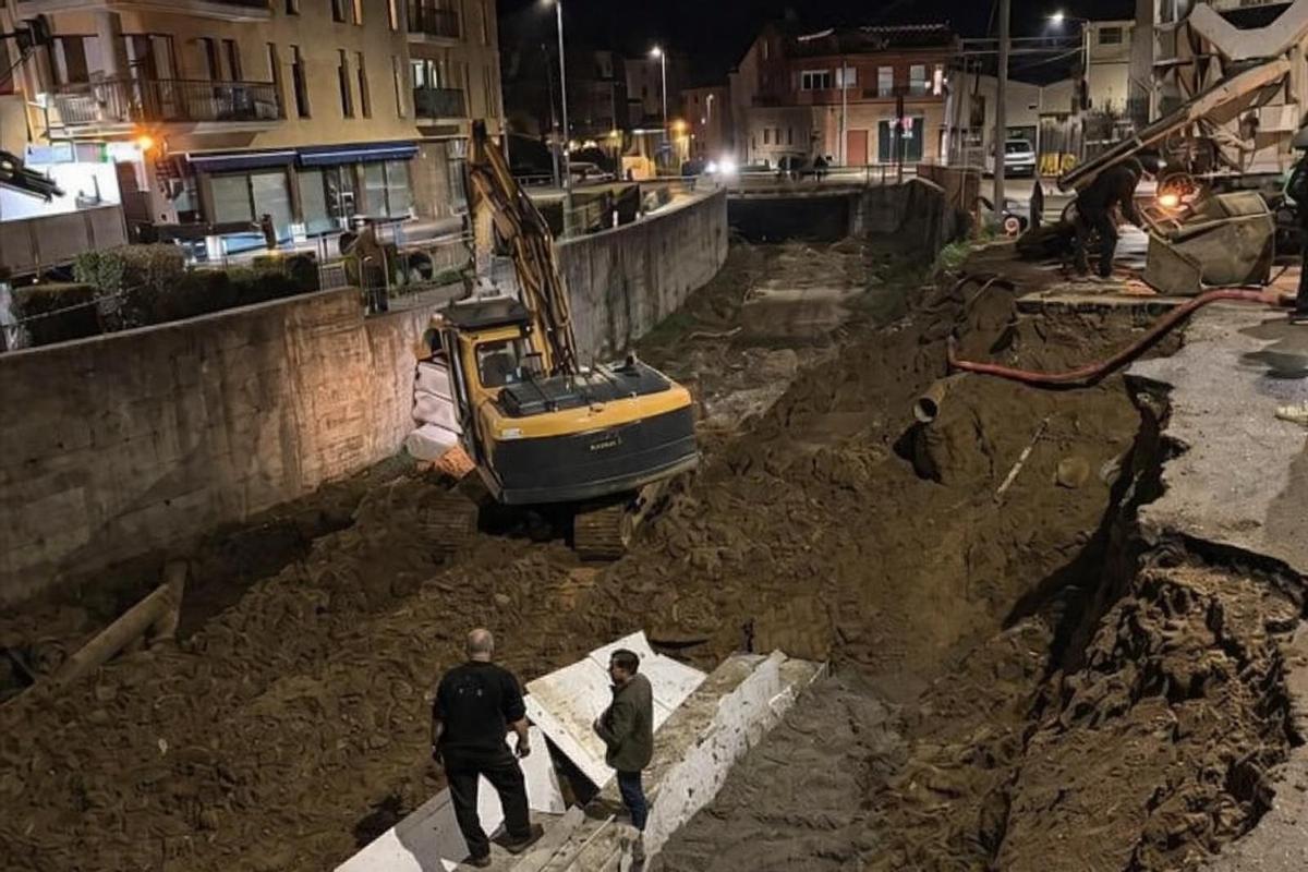 Els treballs es van haver d'aturar durant la nit per entrebancs a l'obra.