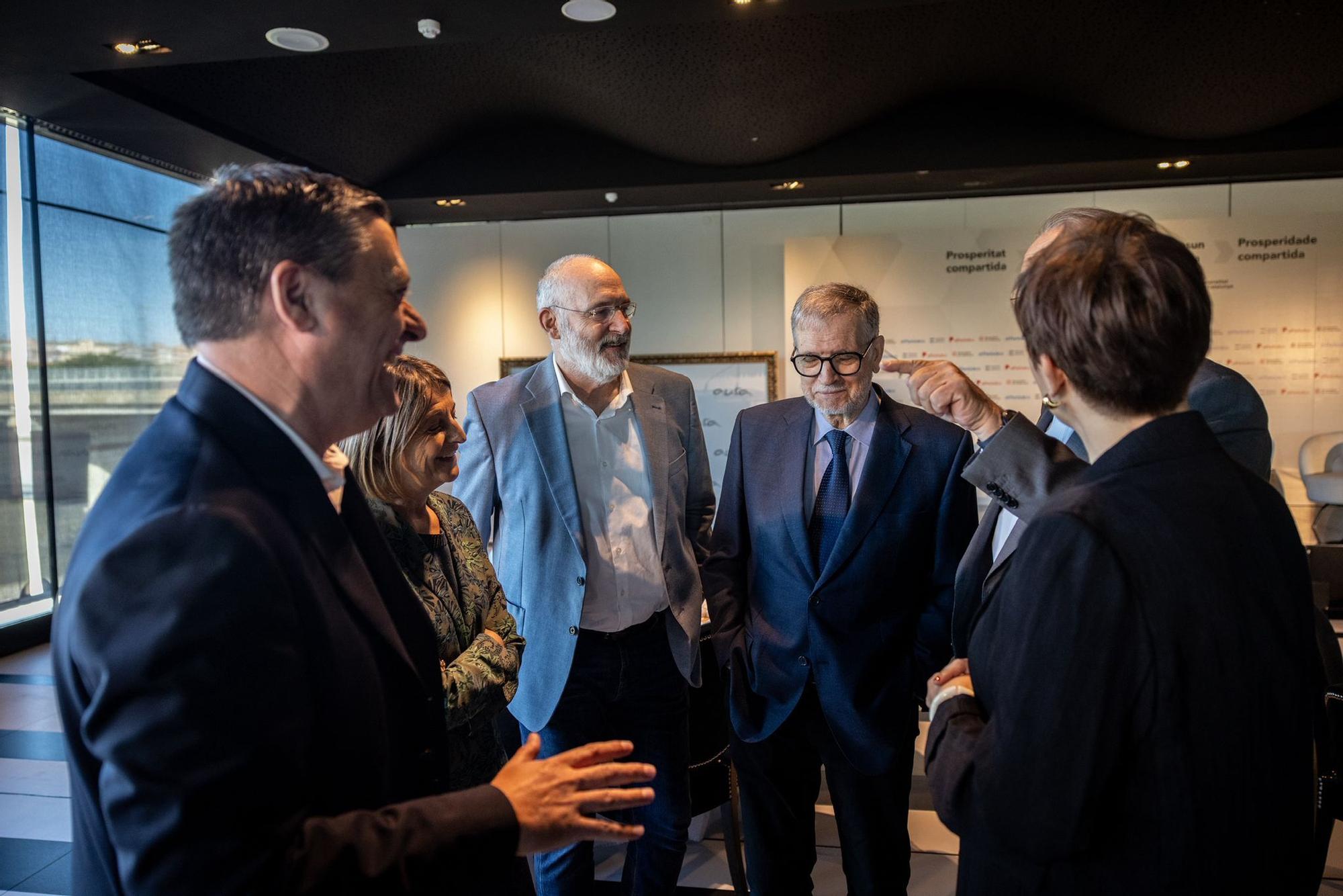 En imágenes | Desayuno informativo organizado por EL PERIÓDICO DE ARAGÓN con Salvador Illa y Pilar Alegría en Zaragoza