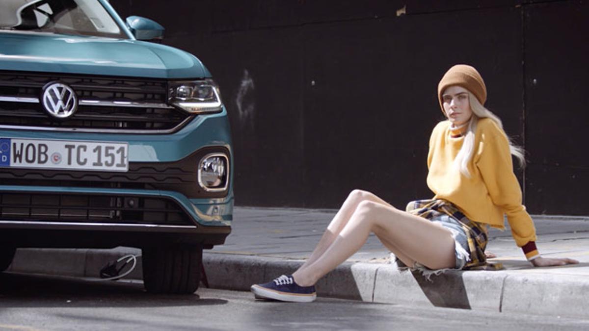 Volkswagen T-Cross: con Cara Delevingne como musa