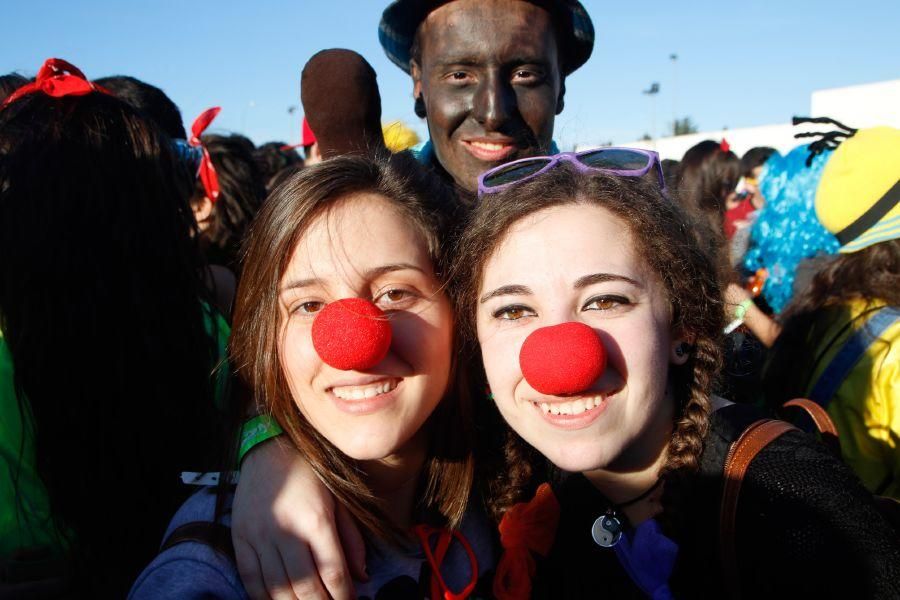 Miles de jóvenes en la fiesta del año