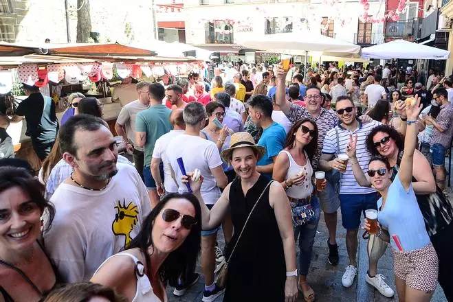 Cañas y un ferial animados, en la feria
