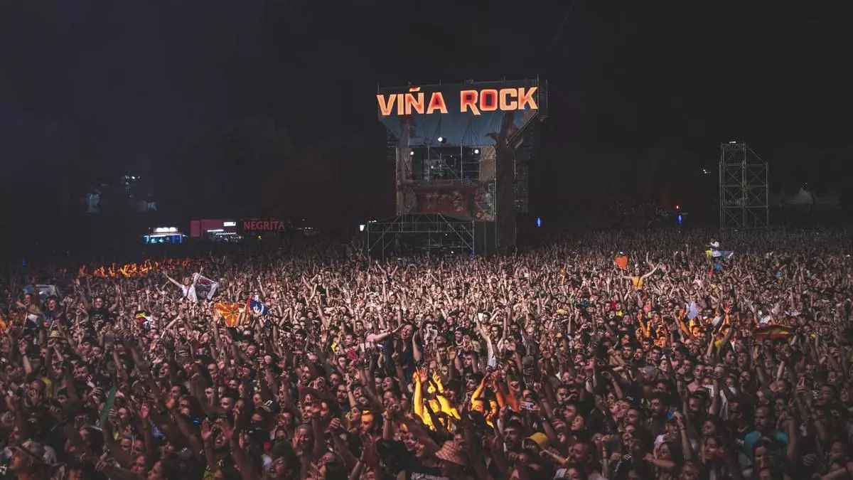 Miles de personas se apuntan a una orgía multitudinaria en el festival Viña Rock