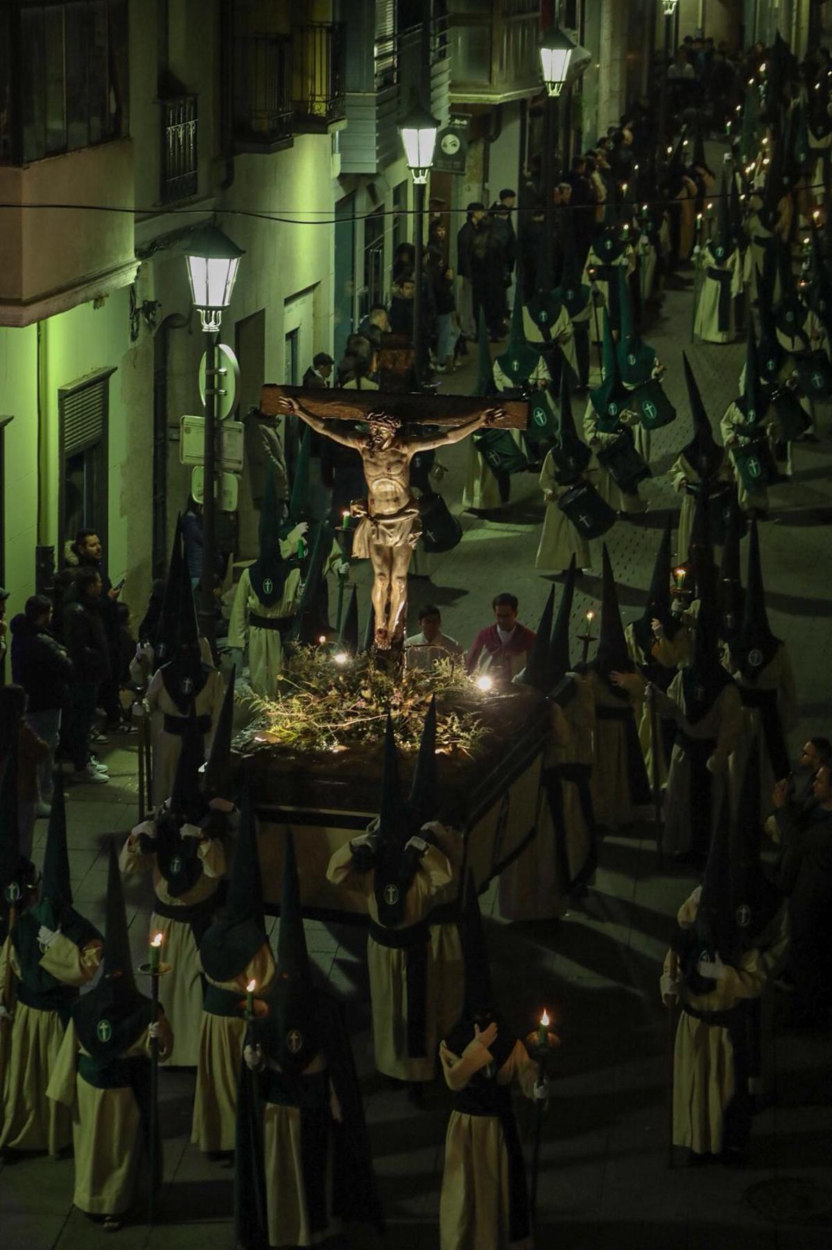 GALERÍA | Un silencio sepulcral protagoniza la procesión de las Siete Palabras de Zamora GALERÍA | Un silencio sepulcral protagoniza la procesión de las Siete Palabras de Zamora