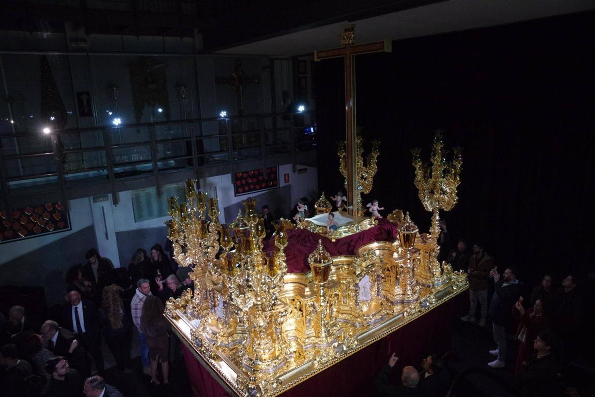 El Cristo del Amor estrena una joya para la Semana Santa de Málaga 2026