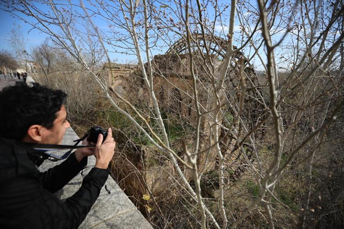 La restauración de la noria evidencia la necesidad de actuar en los Sotos