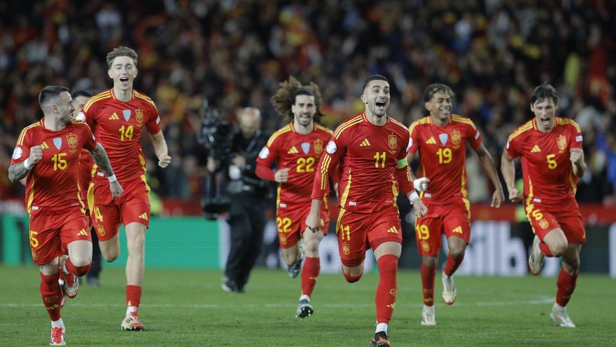 Oyarzabal y Unai Simón meten a España en la Final Four de la Nations League