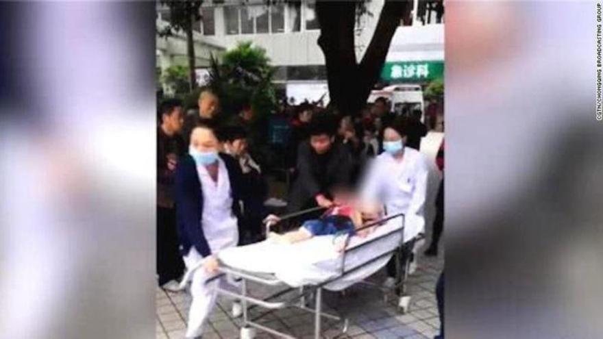 Una mujer hiere con un cuchillo a 14 niños en una guardería de China