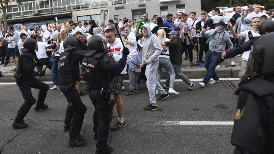 Nueve ultras polacos no podrán salir de España