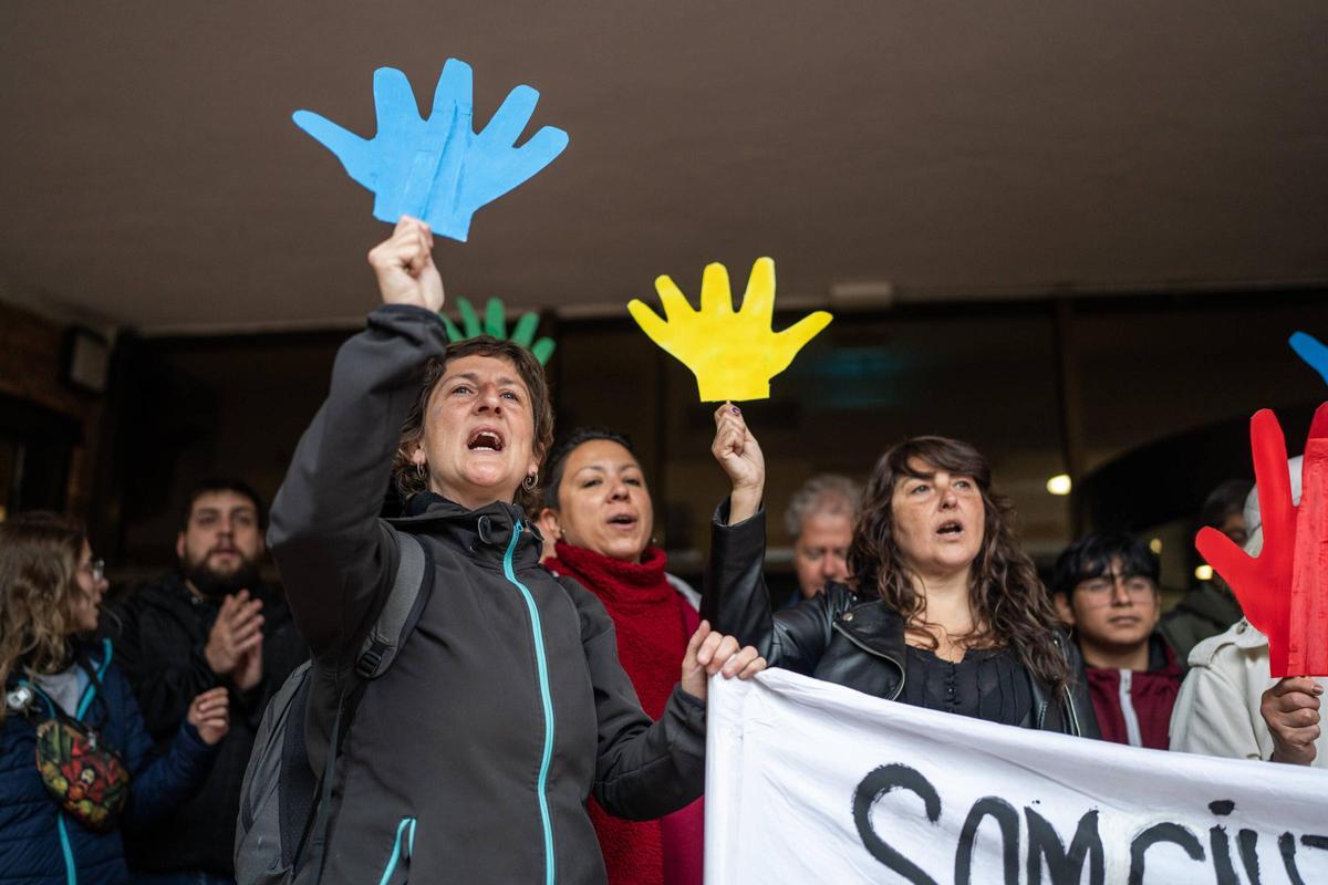 Manifestación de los trabajadores del servicio de interpretación en el ámbito educativo