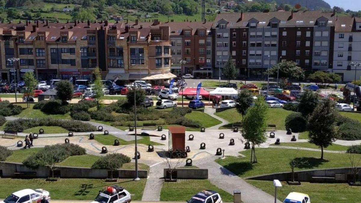 Feria del Motor en el parque de Villaviciosa.