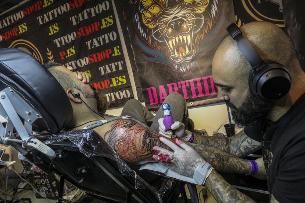 La pasión por la tinta llega a la Alicante Tattoo Convention en la IFA