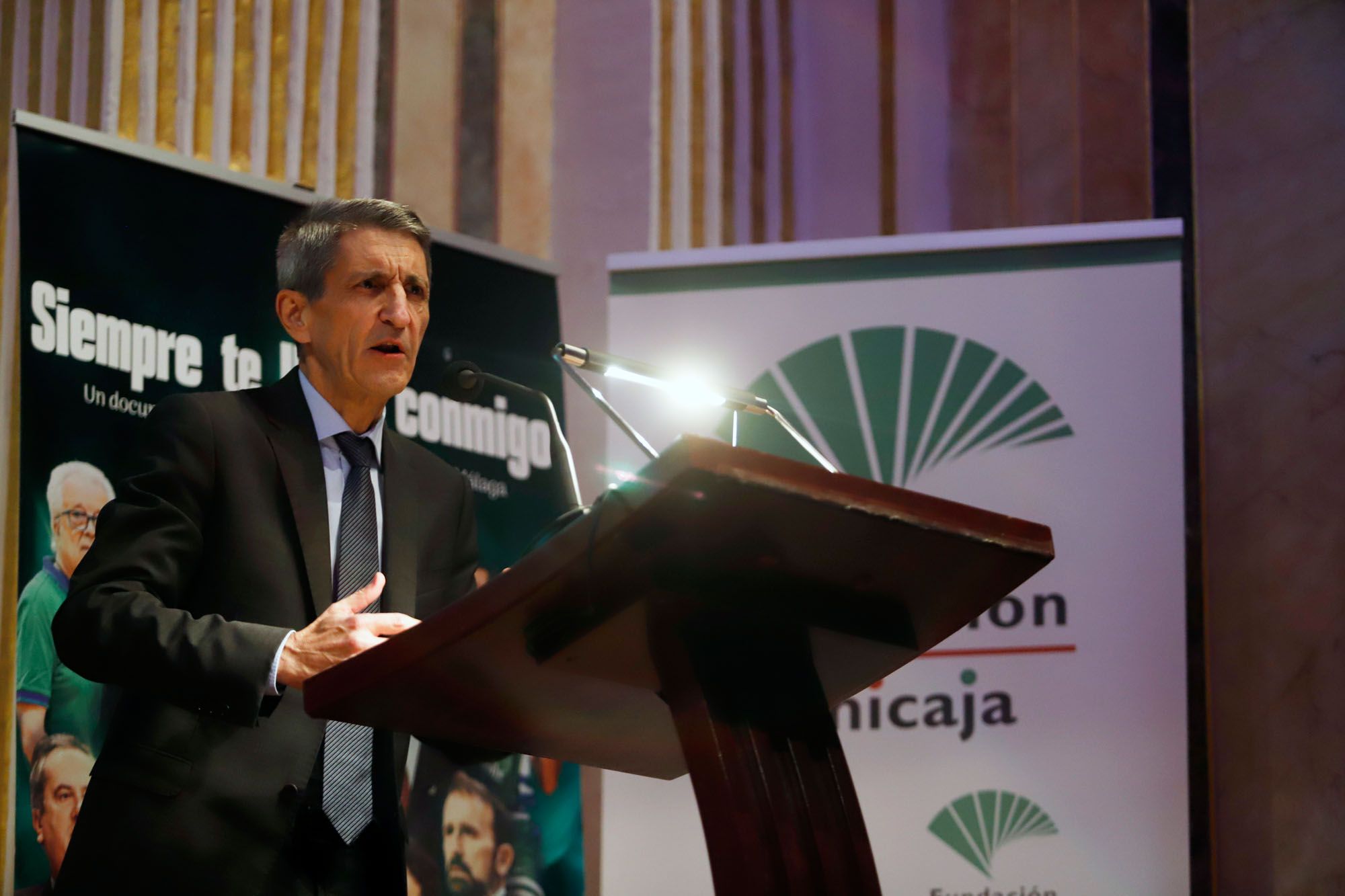 La presentación del documental por los 30 años del Unicaja, en imágenes