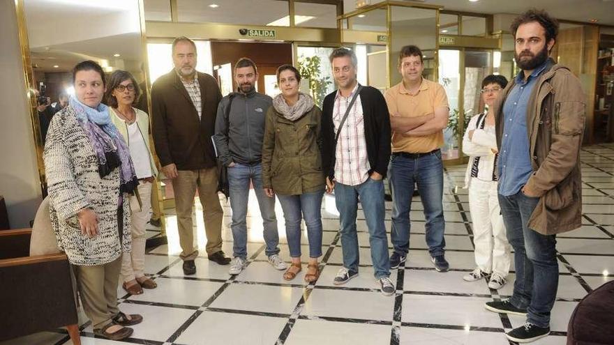 Encuentro de miembros del BNG con Xulio Ferreiro, ayer en un hotel coruñés.