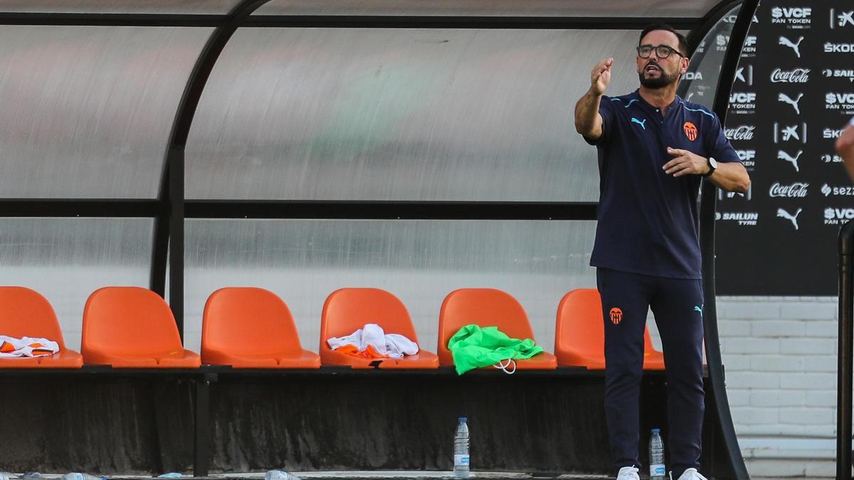 José Bordalás, en un partido de pretemporada con el Valencia.