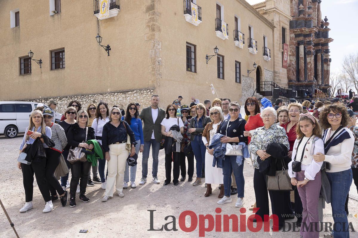 La vicaría de Cartagena, la UCAM, junto a asociaciones y peregrinos de toda España se ponen a los pies de la Vera Cruz