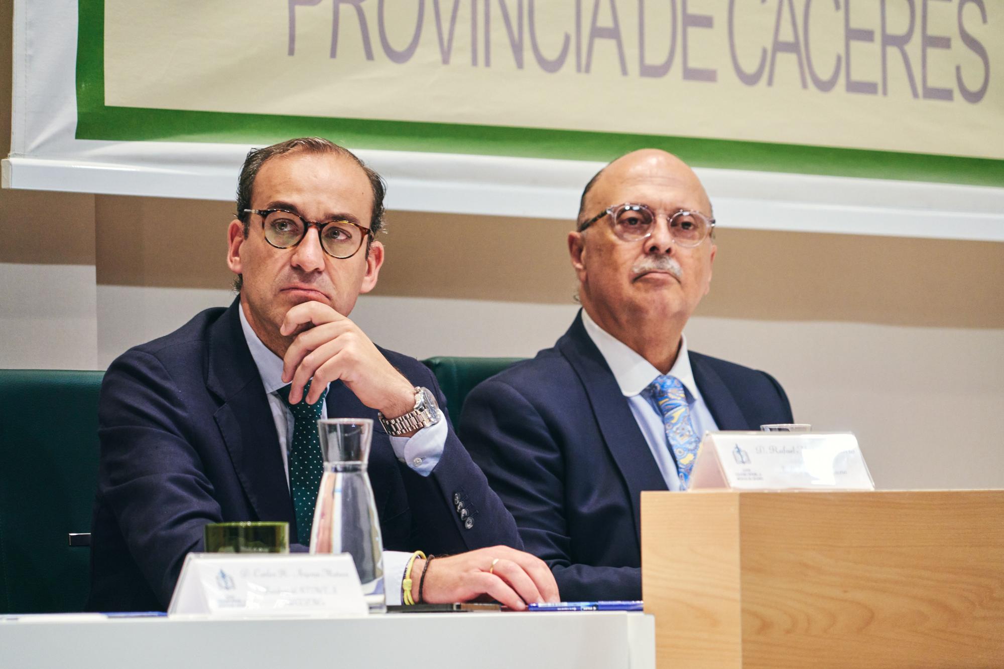 Fotogalería | Jesús Usón, colegiado de honor del Colegio de Médicos de Cáceres