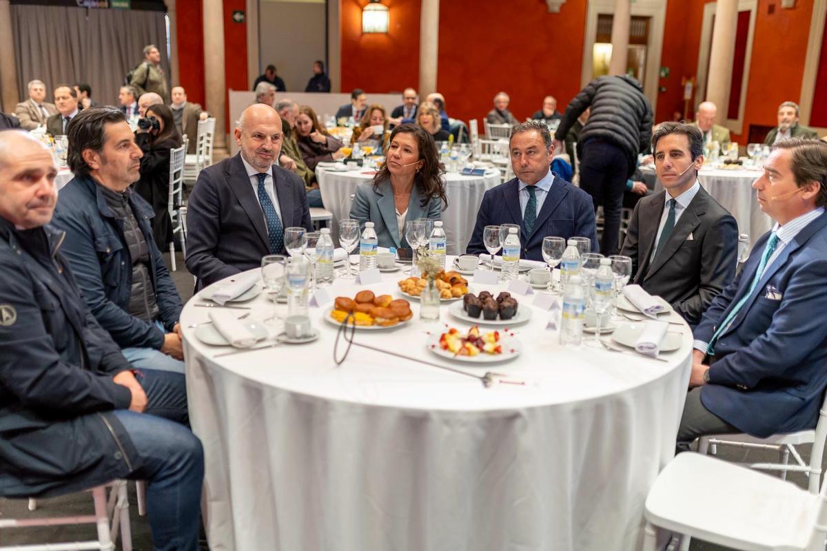 FOTOGALERÍA | #ElCorreoPregunta con José María Garzón  y Juan Ortega