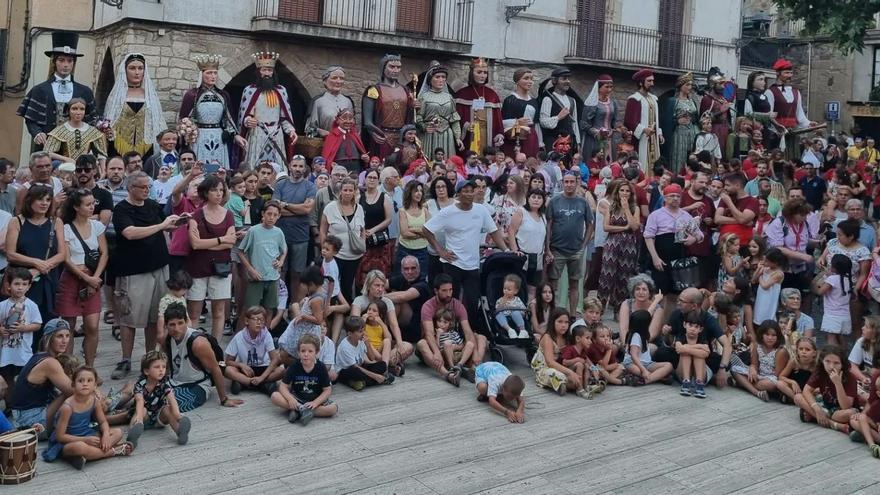 Moià viu una lluïda trobada de gegants que dona inici a la festa major