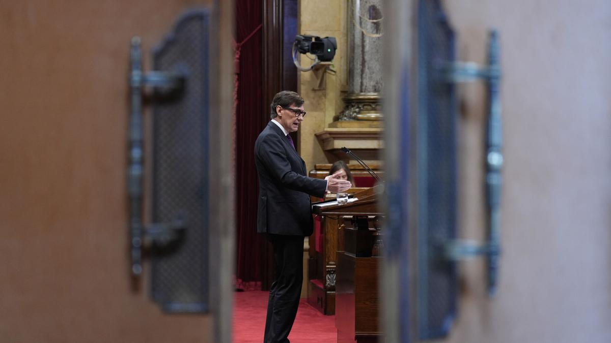 El president de la Generalitat, Salvador Illa, durante su comparecencia en el Parlament.