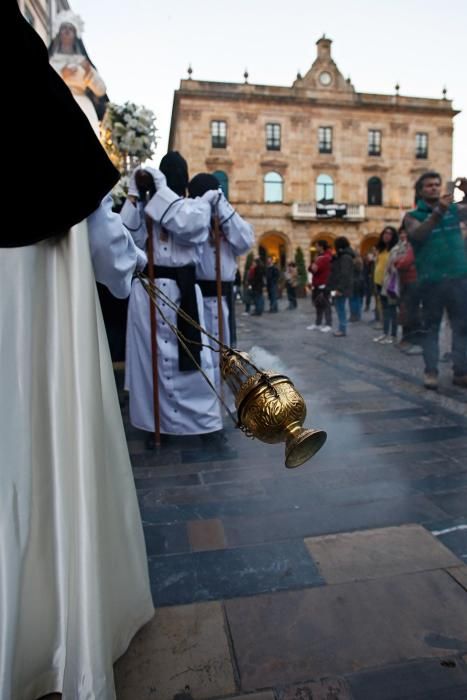 Procesión del Encuentro en Gijón