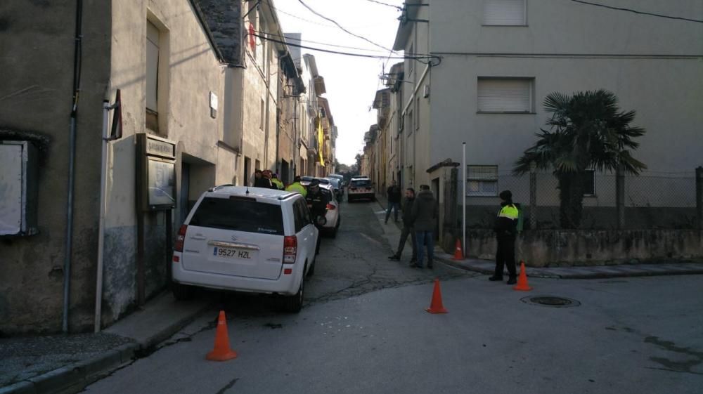 Imatges dels escorcolls que es van realitzar el dimarts 27 de febrer als habitatges familiars d'Anglès de Jordi Magentí