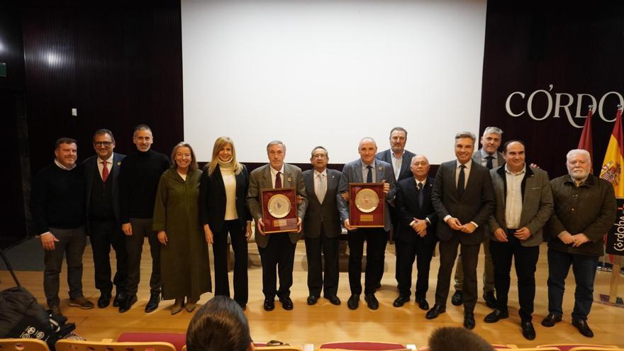 La Cofradía del Rabo de Toro homenajea a la familia Piedra por sus 50 años de trayectoria empresarial