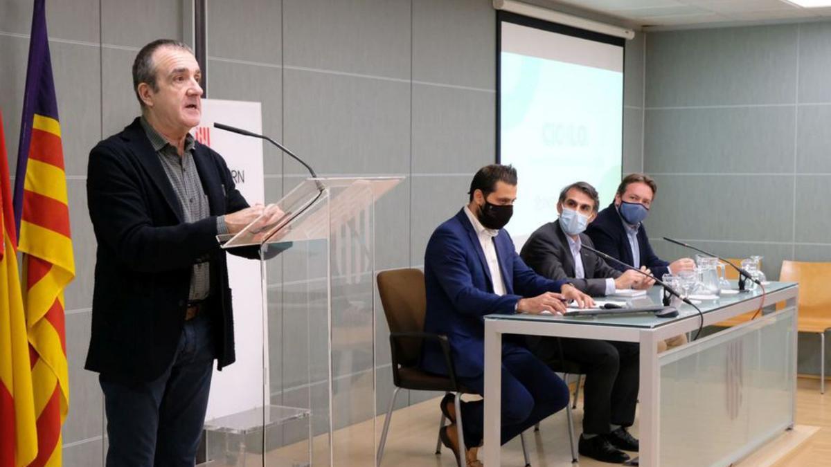 El vicepresidente Yllanes, ayer, durante la presentación. | CAIB