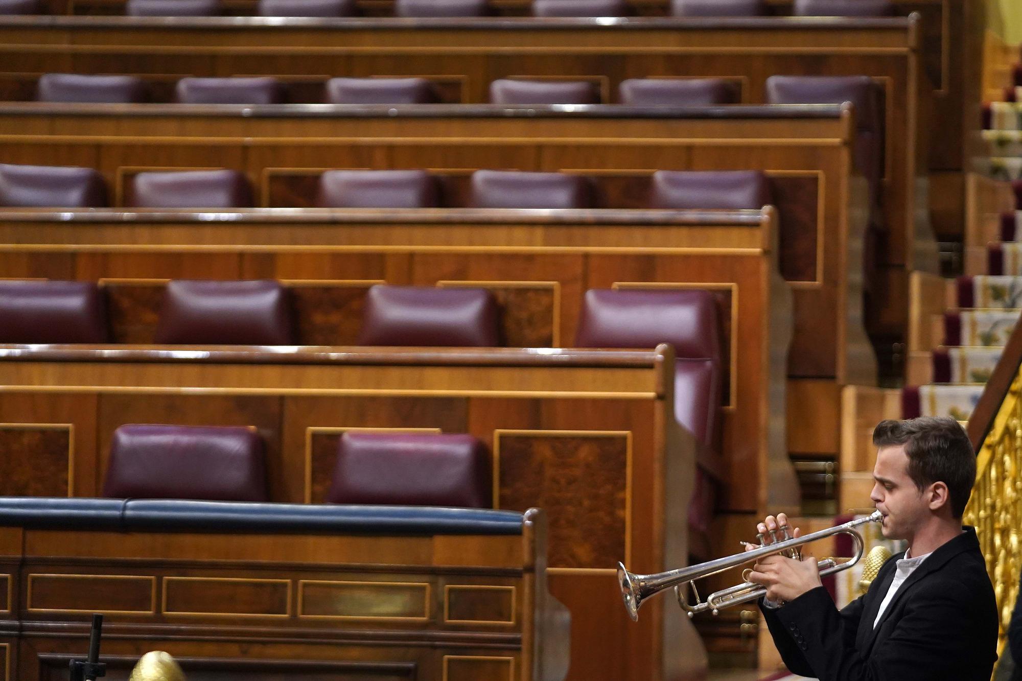 en la imagen la bancada el PP durante el acto de homenaje a las víctimas de terrorismo celebrado hoy en el Congreso