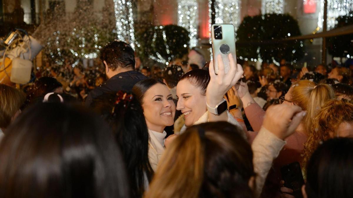 El alumbrado navideño del pasado año en la plaza de España de Mérida.