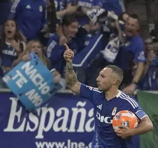 El Oviedo apaga el sueño del Mirandés y regresa a Primera 24 años después